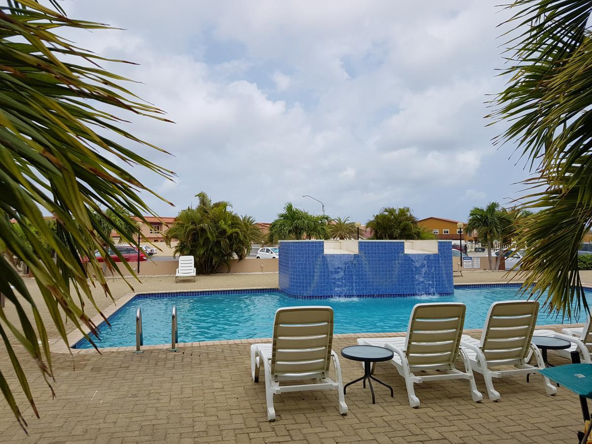 Aruba Breeze Condo Oranjestad Exterior foto
